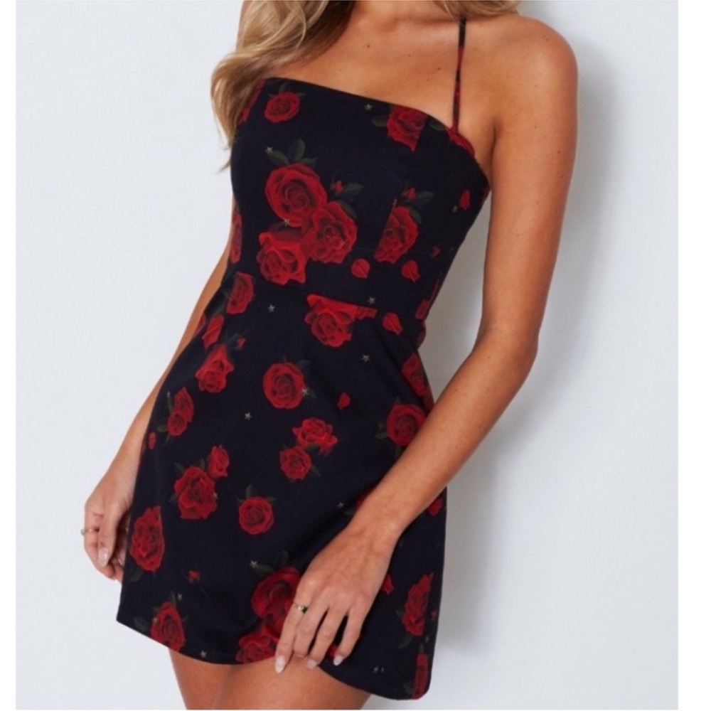 WHITE FOX Black and Red Floral Strapless Dress Small NWOT $200 Fit and Flare